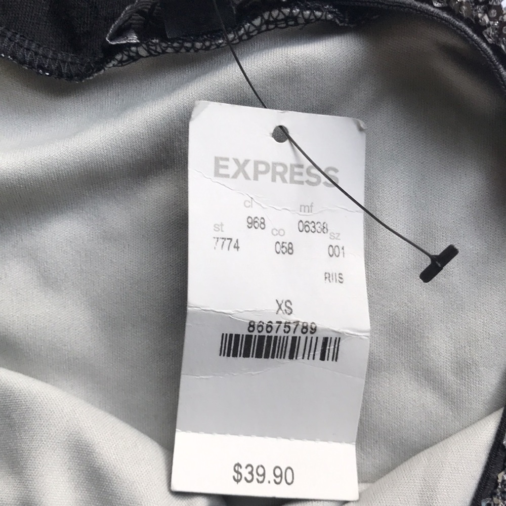 🌺🌺NWT Express Racerback Tank Top🌺🌺 - Picture 9 of 10